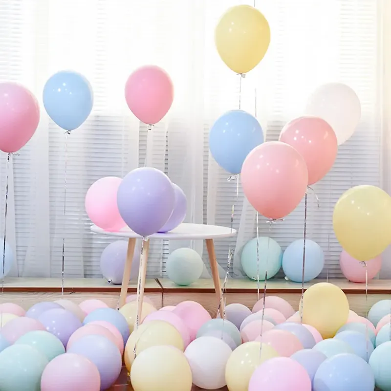 10 düymlük makaron balonları