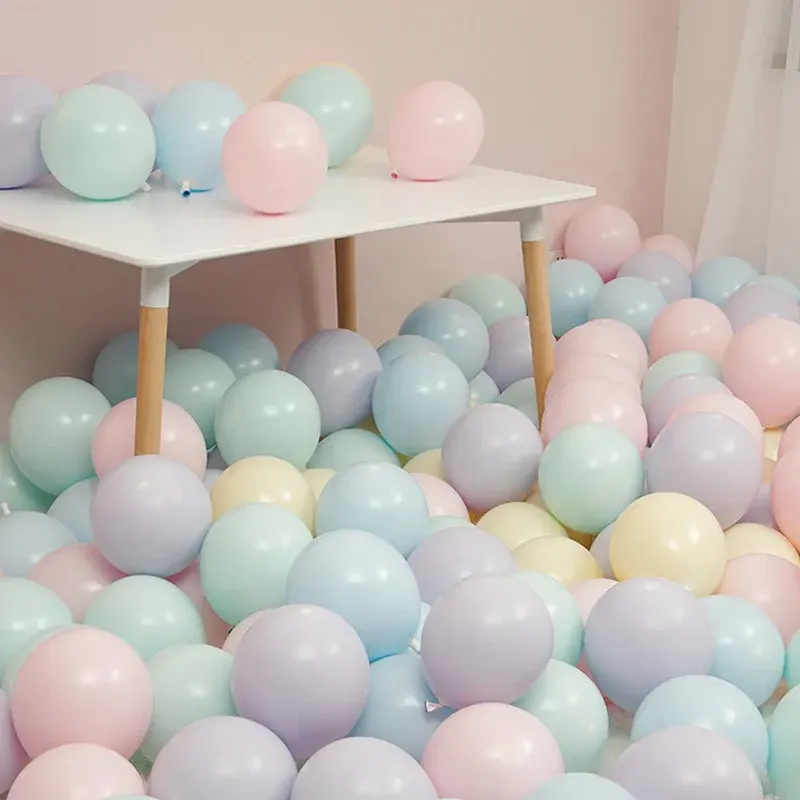 12 düymlük makaron balonları